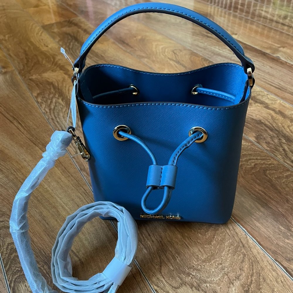 Michael Kors Suri Dark Chambray Bucket Crossbody